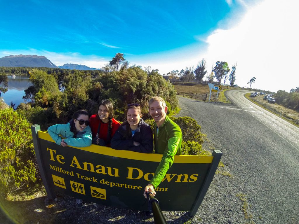 Hier geht der Milford Track los: Te Anau Downs