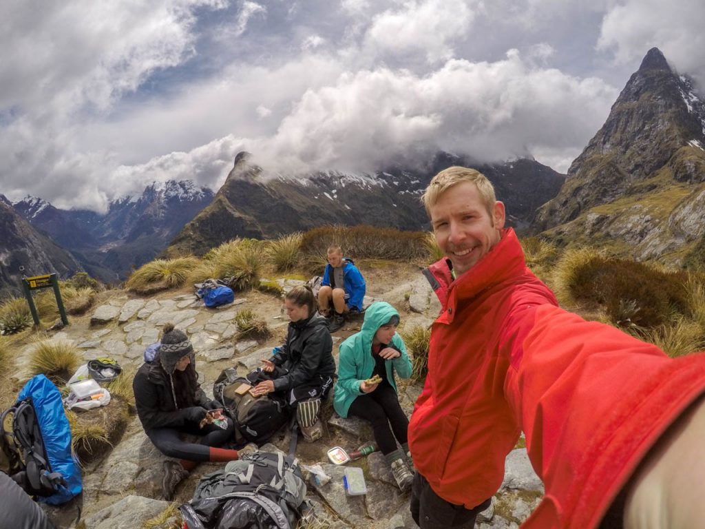 Mittagessen auf dem Mackinnon Pass