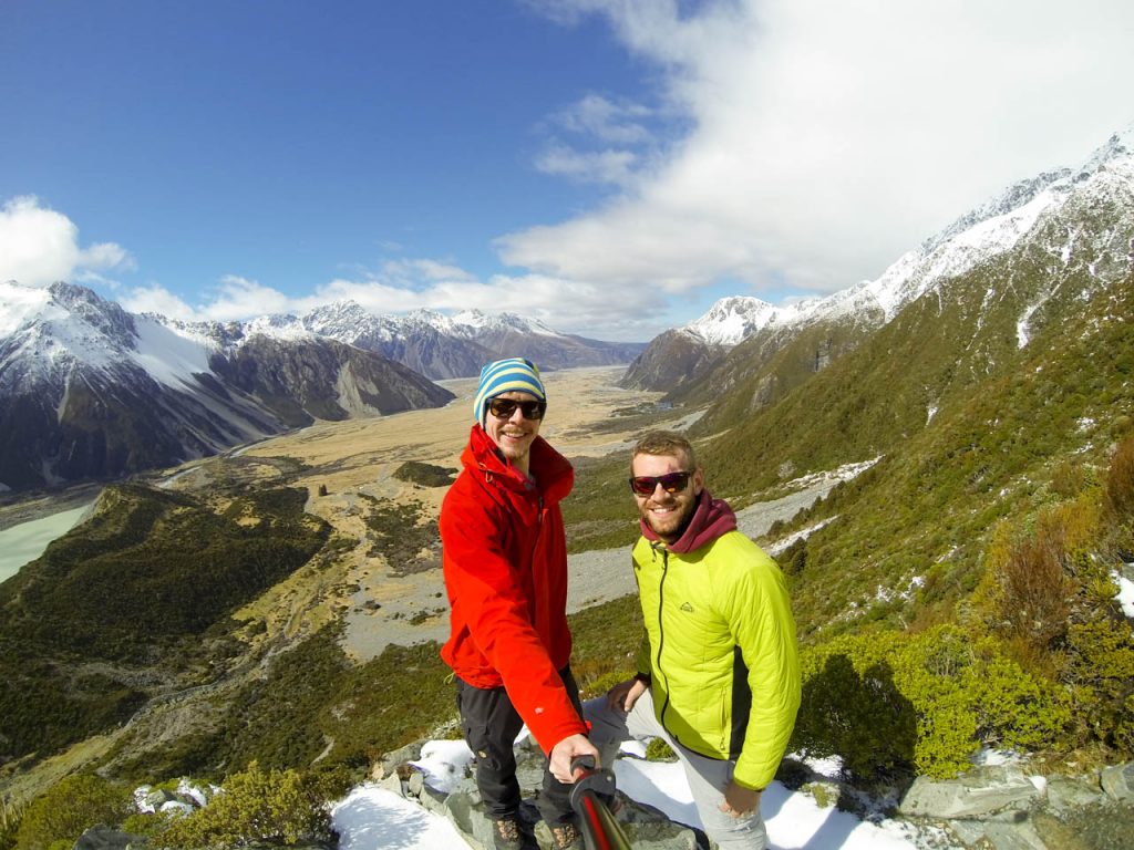 Leichte Schneedecke beim Sealy Tarns Track