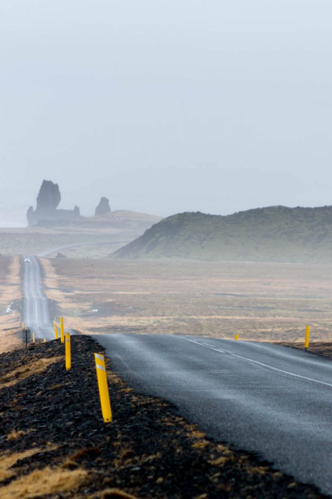 Stürmisches Wetter auf Straße auf der Halbinsel Snæfellsnes