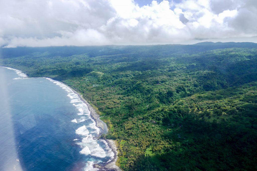 Wunderschöne Küstenlinie von der Insel Tanna