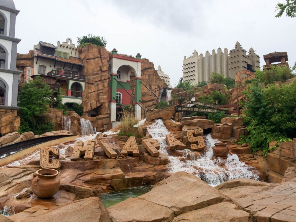 Chiapas - Wildwasserbahn im Phantasialand